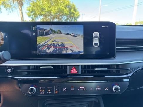 Used 2025 Kia K5 LXS FWD image 27