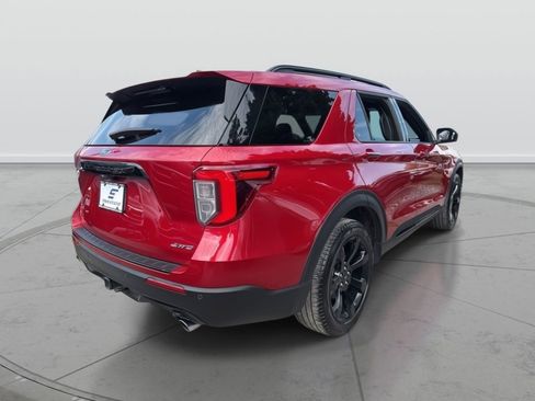 Used 2023 Ford Explorer ST-Line w/ Class IV Trailer Tow Package AWD/4WD image 9