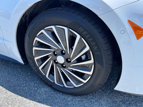Used 2022 Hyundai Sonata Limited FWD image 8