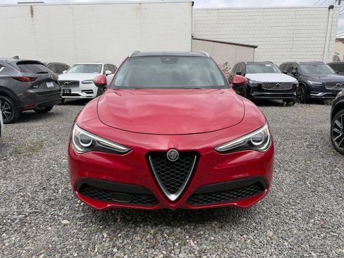 Used 2018 Alfa Romeo Stelvio Ti image 2