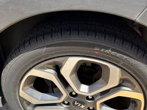 Used 2020 Kia Soul X-Line FWD image 22