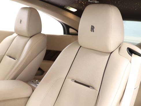 Used 2015 Rolls-Royce Wraith RWD image 22