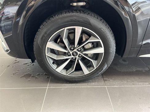 Certified 2025 Audi Q5 2.0T Premium Plus w/ Premium Plus Package image 10