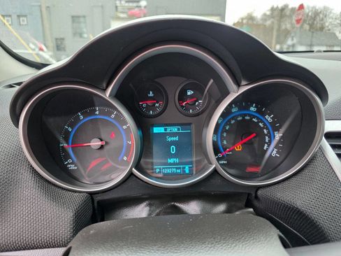 Used 2016 Chevrolet Cruze LT image 16