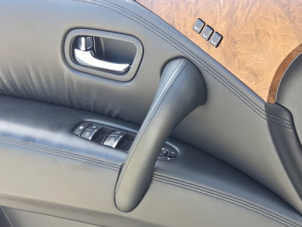 Certified 2023 Nissan Armada SL w/ Captain's Chairs Package AWD/4WD image 28