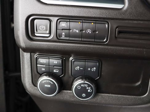 Used 2023 Chevrolet Suburban LT image 22