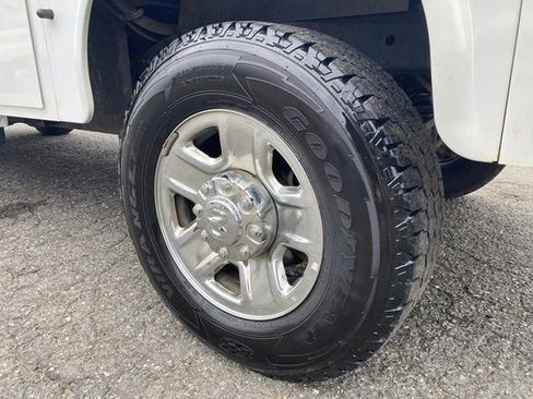 Used 2021 RAM 2500 Tradesman w/ Chrome Appearance Group image 65