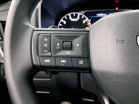 New 2025 Nissan Rogue S image 41