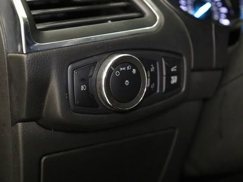 Used 2023 Ford Edge Titanium image 14