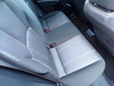 Used 2023 Subaru Impreza 2.0i image 7