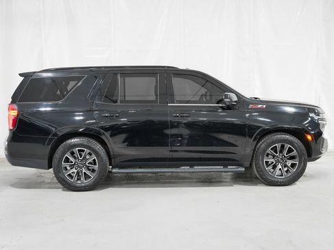 Used 2022 Chevrolet Tahoe Z71 w/ Z71 Off-Road Package AWD/4WD image 7