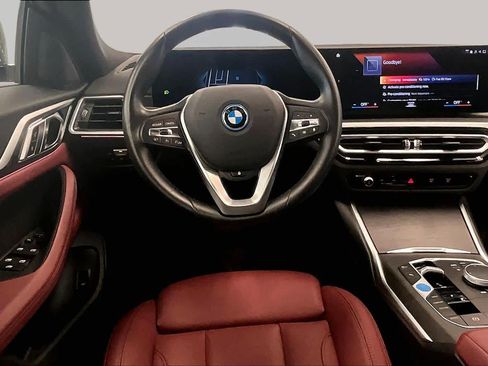 Used 2023 BMW i4 eDrive35 w/ Premium Package RWD image 5