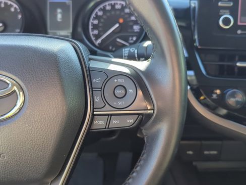Used 2023 Toyota Camry SE image 17