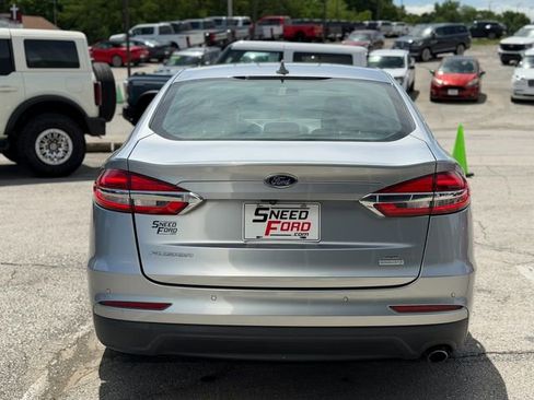 Used 2020 Ford Fusion SE FWD image 6