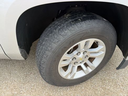 Used 2017 Chevrolet Tahoe LT image 8