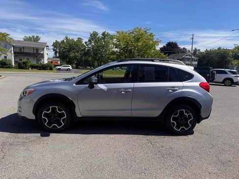 Used 2015 Subaru Crosstrek 2.0i Premium w/ Moonroof Package AWD/4WD image 3