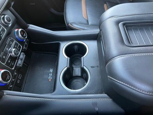 Used 2024 GMC Yukon AT4 image 30