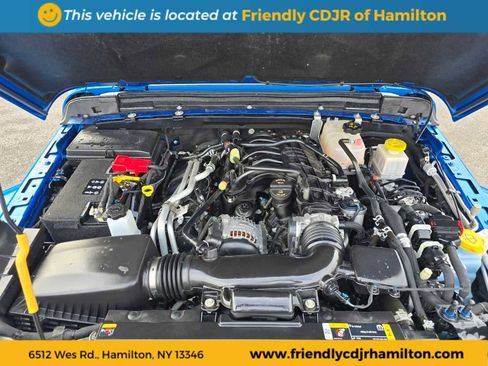 Used 2022 Jeep Gladiator Overland w/ Cold Weather Group image 35