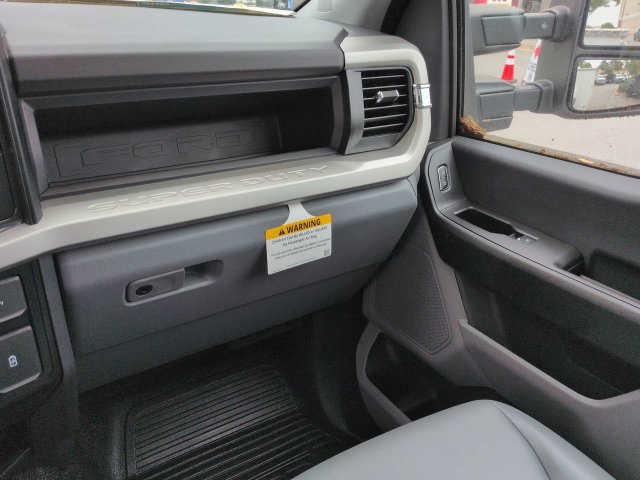 Used 2024 Ford F350 XL w/ XL Chrome Package RWD image 17