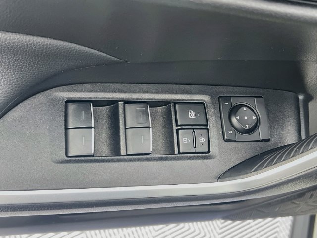 Used 2025 Toyota RAV4 XLE w/ Convenience Package FWD image 12