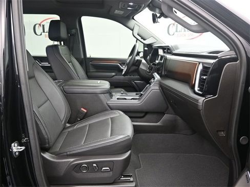 Used 2024 GMC Sierra 2500 Denali w/ Denali Reserve Package image 10