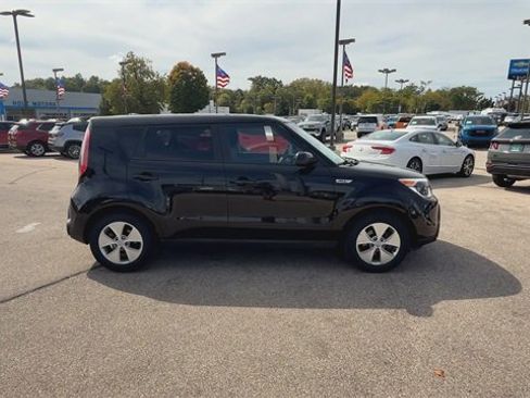 Used 2015 Kia Soul image 9