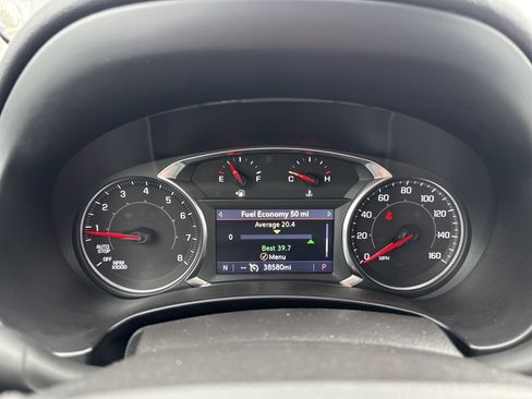 Used 2024 GMC Terrain SLT image 20