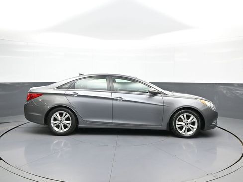 Used 2012 Hyundai Sonata Limited w/ Navigation Pkg image 5