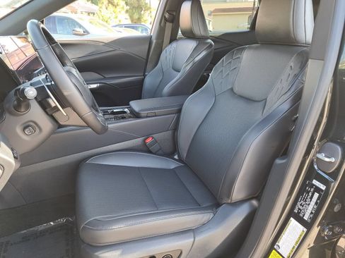 Used 2026 Lexus RX 350 Premium w/ Accessory Package (Z1) FWD image 16