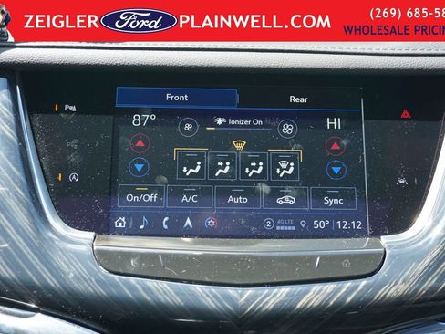 Used 2024 Cadillac XT6 Premium Luxury w/ LPO, Floor Liner Package AWD/4WD image 23