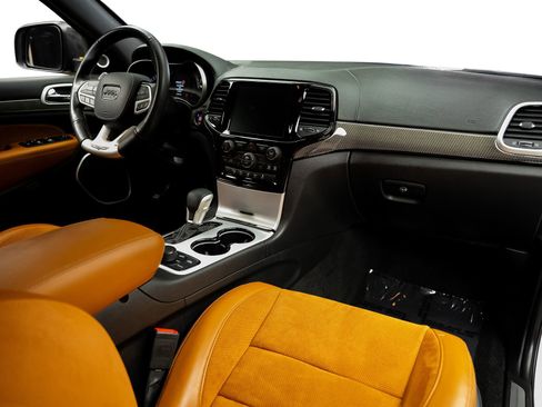 Used 2021 Jeep Grand Cherokee Trackhawk w/ Trailer Tow Group IV image 2