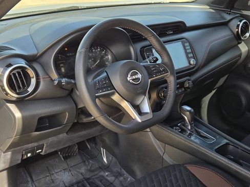 Used 2022 Nissan Kicks SR FWD image 20