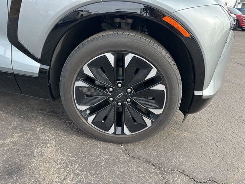 Used 2024 Chevrolet Blazer EV RS image 26