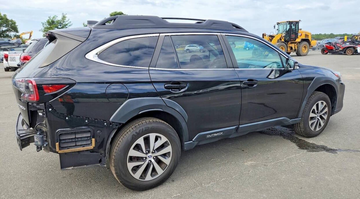 Used 2023 Subaru Outback Premium AWD/4WD image 50