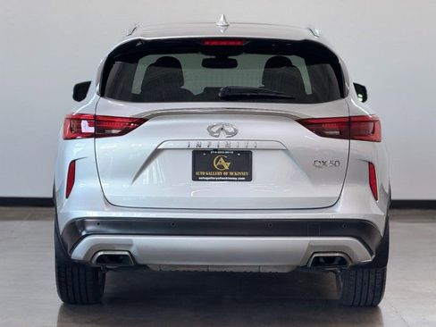 Used 2021 INFINITI QX50 Luxe FWD image 7