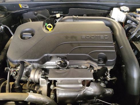 Used 2023 Chevrolet Malibu LS FWD image 30