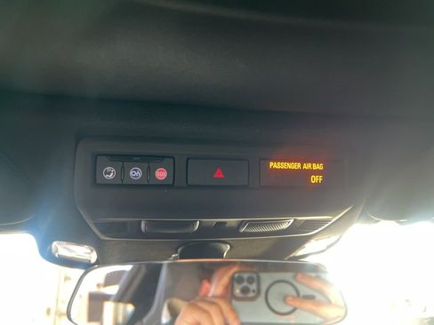 Used 2022 Chevrolet Corvette Stingray Coupe w/ Z51 Performance Package image 14