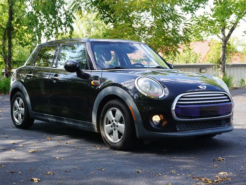 Used 2015 MINI Cooper 4-Door Hardtop FWD image 3
