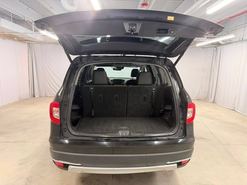 Used 2020 Honda Pilot Touring image 9