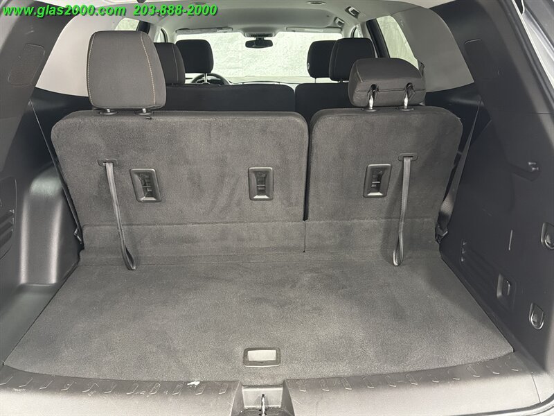 Used 2021 Chevrolet Traverse LS AWD/4WD image 15