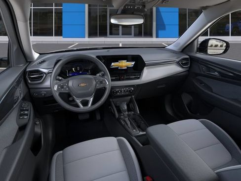 New 2026 Chevrolet TrailBlazer LT w/ Convenience Package FWD image 17
