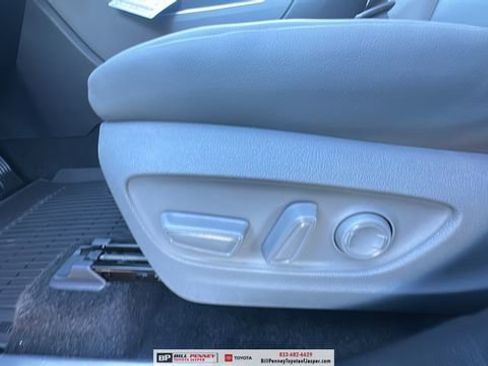 New 2026 Toyota Highlander XLE image 16