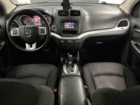 Used 2017 Dodge Journey SXT w/ Premium Group FWD image 3