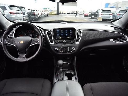 Used 2024 Chevrolet Malibu LT image 7