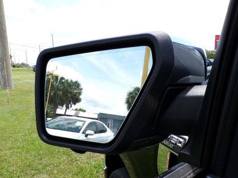 Used 2021 Ford F150 Lariat image 27