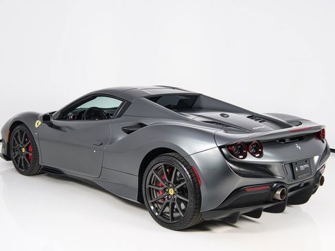 Certified 2023 Ferrari F8 Tributo RWD image 23