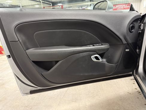 Used 2016 Dodge Challenger R/T Scat Pack RWD image 16