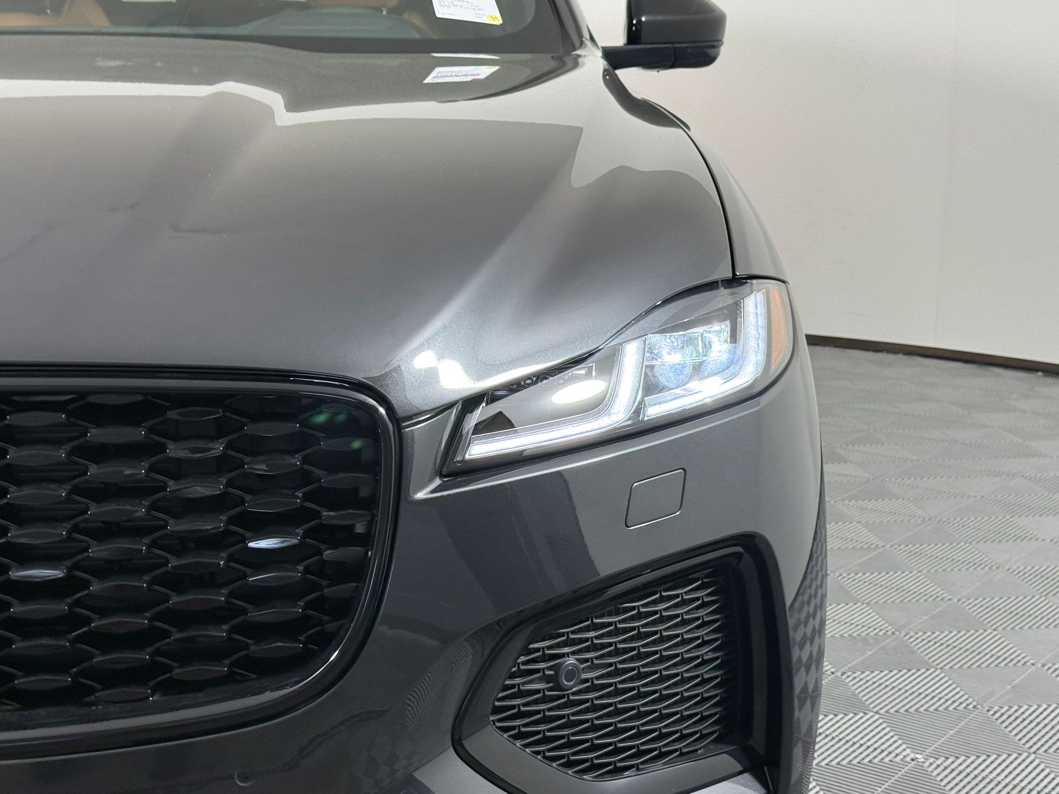 New 2026 Jaguar F-PACE R-Dynamic S AWD/4WD image 12