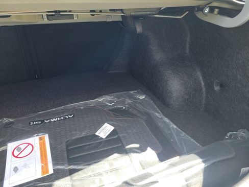 New 2025 Nissan Altima 2.5 SR w/ SR Premium Package image 40