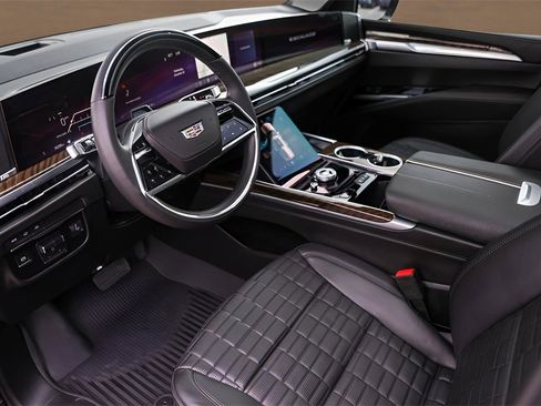 Certified 2025 Cadillac Escalade Sport Platinum w/ LPO, ONYX Package image 10